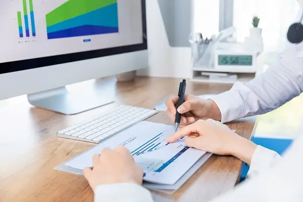 根据什么法律制定一部