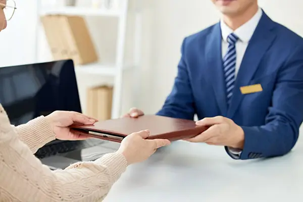 法律与生活的拼音是什么